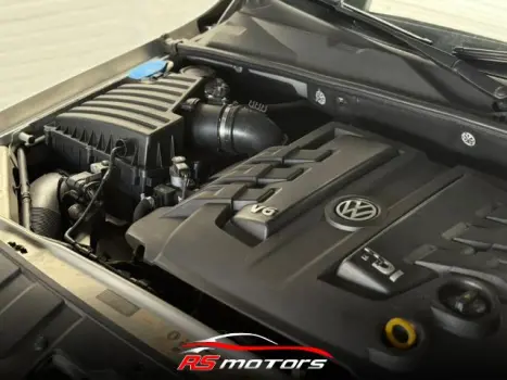 VOLKSWAGEN Amarok 3.0 V6 CABINE DUPLA HIGHLINE 4X4 TURBO INTERCOOLER AUTOM�TICO, Foto 12