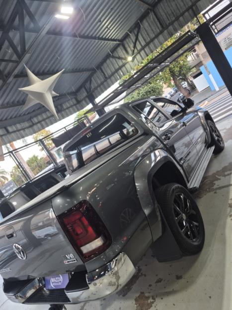 VOLKSWAGEN Amarok 3.0 V6 CABINE DUPLA HIGHLINE 4X4 TURBO INTERCOOLER AUTOM�TICO, Foto 2