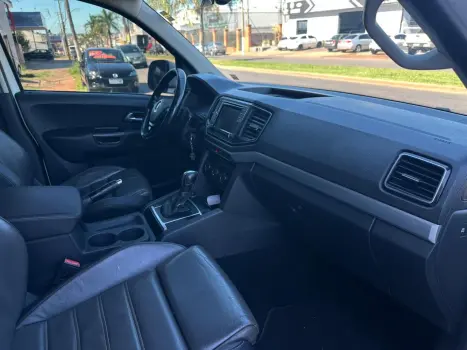 VOLKSWAGEN Amarok 3.0 V6 CABINE DUPLA COMFORT 4X4 TURBO INTERCOOLER AUTOMÁTICO, Foto 11