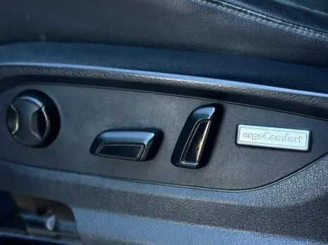 VOLKSWAGEN Amarok 3.0 V6 CABINE DUPLA COMFORT 4X4 TURBO INTERCOOLER AUTOMÁTICO, Foto 13