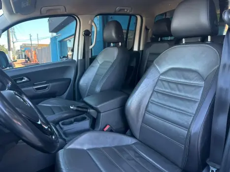 VOLKSWAGEN Amarok 3.0 V6 CABINE DUPLA COMFORT 4X4 TURBO INTERCOOLER AUTOMÁTICO, Foto 16