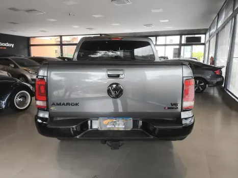 VOLKSWAGEN Amarok 3.0 V6 CABINE DUPLA HIGHLINE 4X4 TURBO INTERCOOLER AUTOMÁTICO, Foto 8