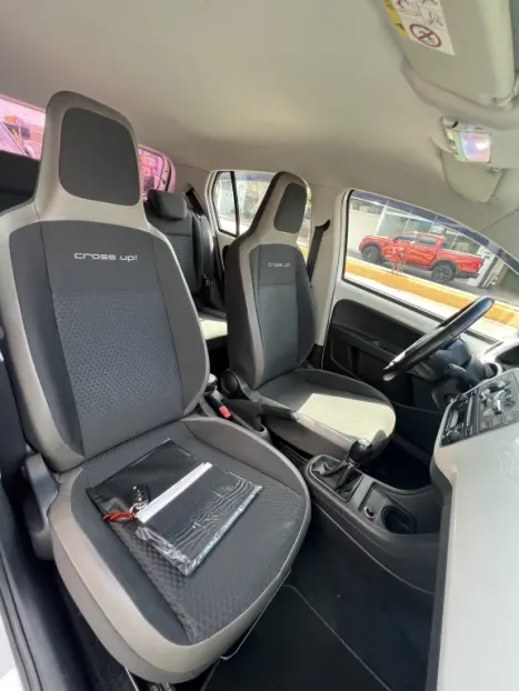 VOLKSWAGEN Cross UP 1.0 12V 4P FLEX, Foto 7
