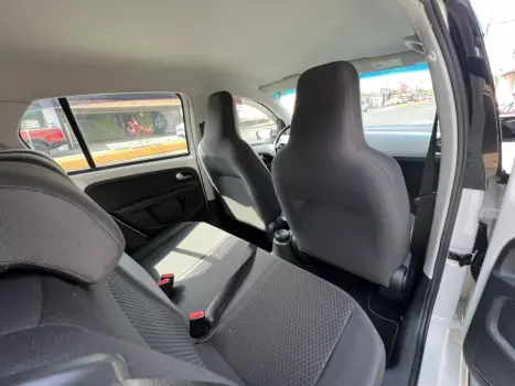 VOLKSWAGEN Cross UP 1.0 12V 4P FLEX, Foto 8