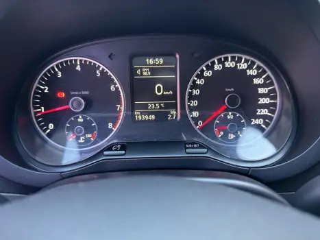 VOLKSWAGEN Crossfox 1.6 4P FLEX, Foto 15 VOLKSWAGEN Crossfox 1.6 4P FLEX, Foto 15