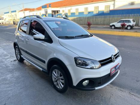 VOLKSWAGEN Crossfox 1.6 4P FLEX, Foto 2 VOLKSWAGEN Crossfox 1.6 4P FLEX, Foto 2