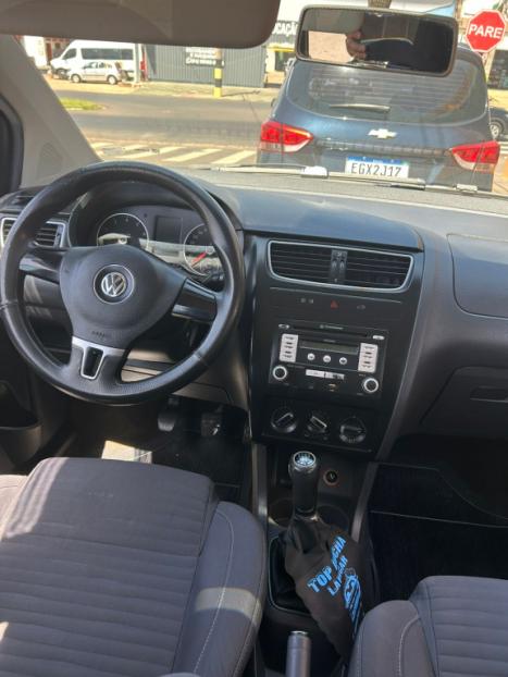 VOLKSWAGEN Crossfox 1.6 4P FLEX, Foto 2 VOLKSWAGEN Crossfox 1.6 4P FLEX, Foto 2