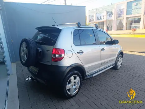 VOLKSWAGEN Crossfox 1.6 4P FLEX, Foto 4 VOLKSWAGEN Crossfox 1.6 4P FLEX, Foto 4