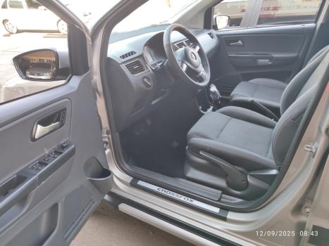 VOLKSWAGEN Crossfox 1.6 4P FLEX, Foto 2