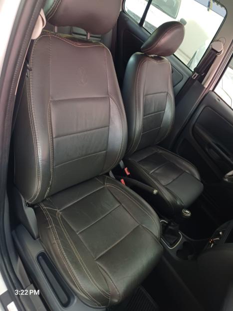 VOLKSWAGEN Fox 1.0 4P BLUEMOTION FLEX, Foto 2