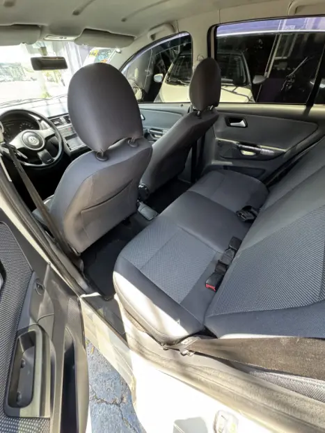 VOLKSWAGEN Fox 1.0 4P TREND FLEX, Foto 8