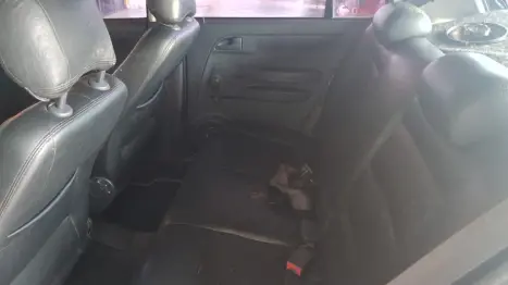 VOLKSWAGEN Fox 1.0 4P PLUS FLEX, Foto 8