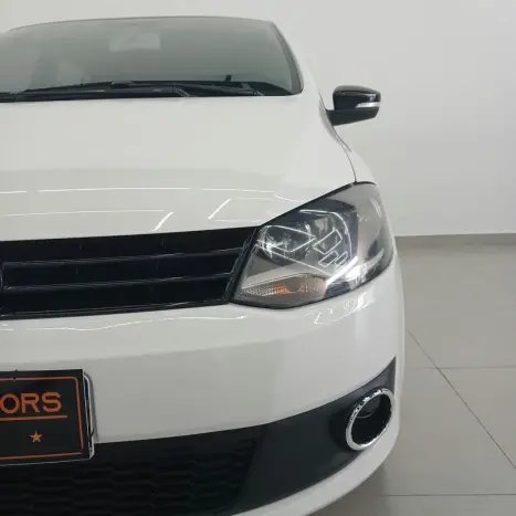 VOLKSWAGEN Fox 1.0 4P SELE��O FLEX, Foto 2