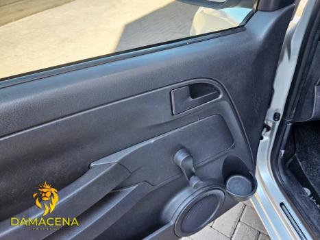 VOLKSWAGEN Fox 1.0 PLUS FLEX, Foto 7 VOLKSWAGEN Fox 1.0 PLUS FLEX, Foto 7