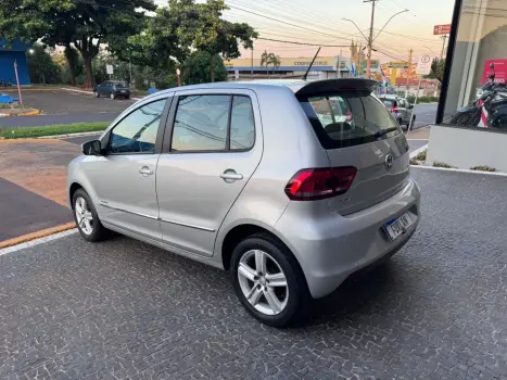 VOLKSWAGEN Fox 1.6 16V 4P MSI HIGHLINE FLEX, Foto 4