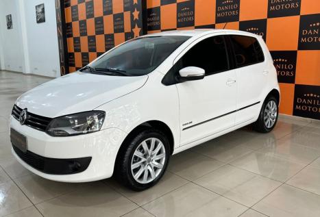 VOLKSWAGEN Fox 1.6 4P HIGHLINE FLEX, Foto 2 VOLKSWAGEN Fox 1.6 4P HIGHLINE FLEX, Foto 2