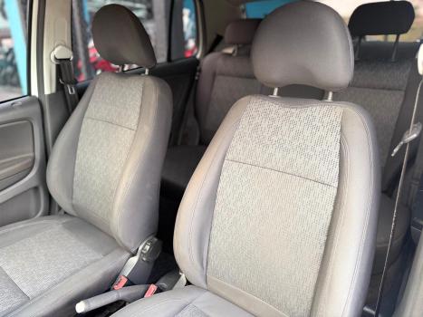 VOLKSWAGEN Fox 1.6 4P, Foto 7