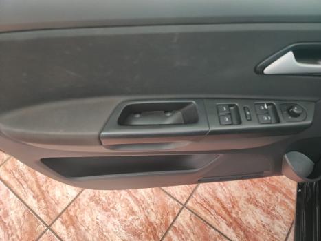 VOLKSWAGEN Fox 1.6 4P, Foto 8