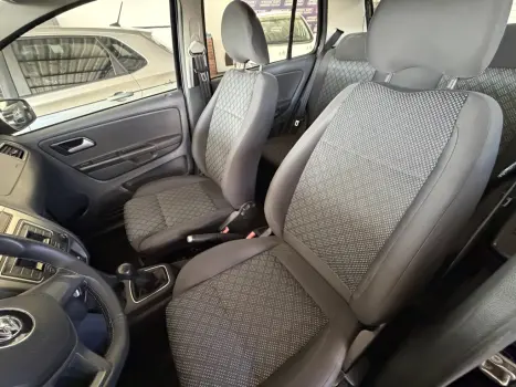 VOLKSWAGEN Fox 1.6 4P TRENDLINE FLEX, Foto 7