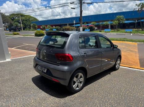 VOLKSWAGEN Fox 1.6 4P, Foto 3