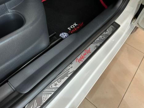 VOLKSWAGEN Fox 1.6 4P ROCK IN RIO FLEX, Foto 11