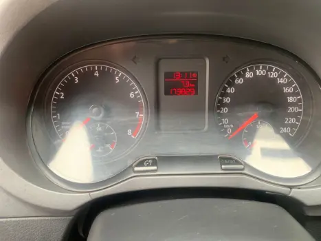 VOLKSWAGEN Fox 1.6 4P FLEX, Foto 14