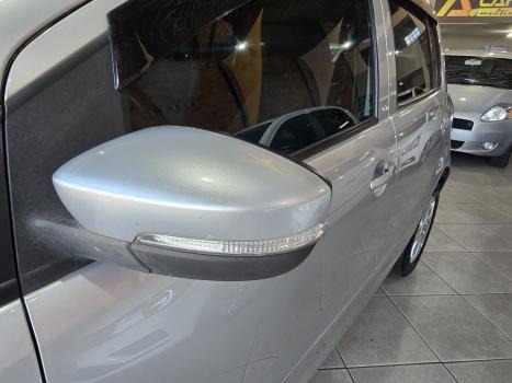 VOLKSWAGEN Fox 1.6 4P FLEX, Foto 4