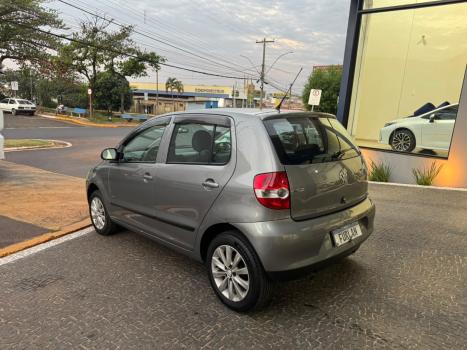 VOLKSWAGEN Fox 1.6 4P, Foto 4