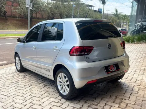 VOLKSWAGEN Fox 1.6 4P FLEX CONNECT I-MOTION AUTOMATIZADO, Foto 4