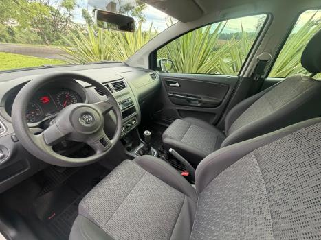 VOLKSWAGEN Fox 1.6 4P, Foto 9