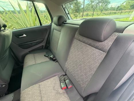 VOLKSWAGEN Fox 1.6 4P, Foto 12