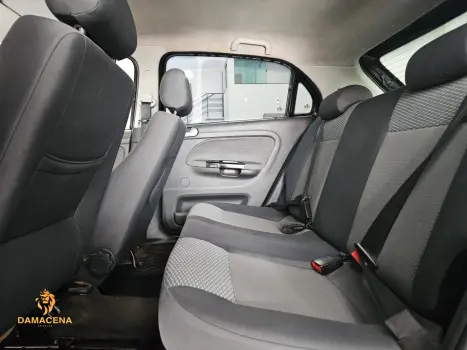 VOLKSWAGEN Gol 1.6 MI 4P, Foto 10