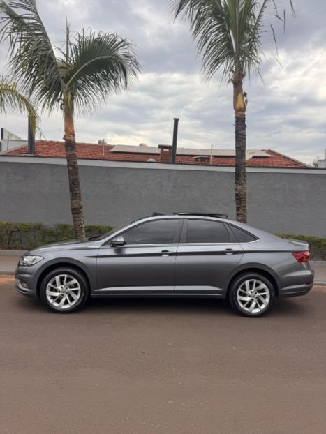 VOLKSWAGEN Jetta 1.4 4P 250 TSI TURBO CONFORTLINE AUTOMTICO, Foto 6