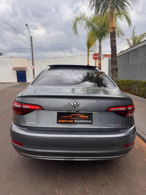 VOLKSWAGEN Jetta 1.4 4P 250 TSI TURBO CONFORTLINE AUTOMTICO, Foto 4