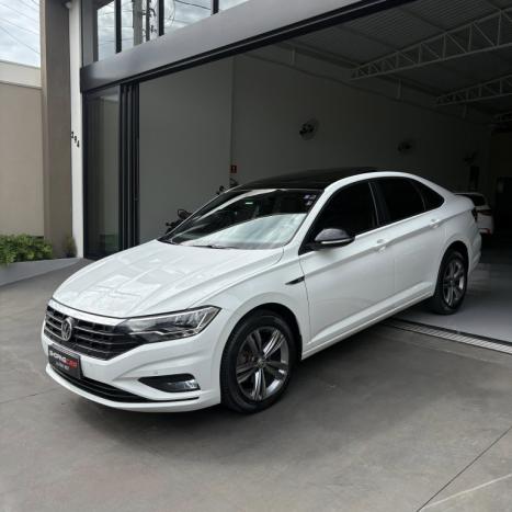 VOLKSWAGEN Jetta 1.4 4P 250 TSI R-LINE AUTOM�TICO, Foto 3