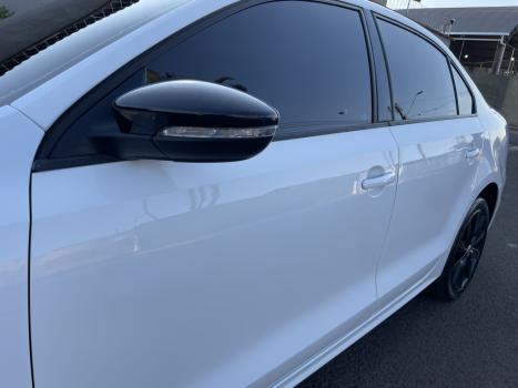 VOLKSWAGEN Jetta 2.0 4P FLEX CONFORTLINE TIPTRONIC AUTOMTICO, Foto 2