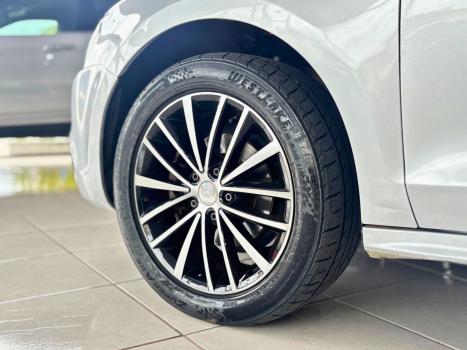 VOLKSWAGEN Jetta 2.0 4P CONFORTLINE FLEX, Foto 10