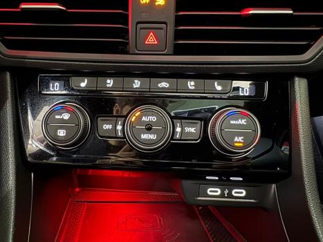 VOLKSWAGEN Jetta 2.0 4P 350 TSI GLI AUTOM�TICO DSG, Foto 17