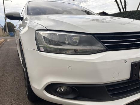 VOLKSWAGEN Jetta 2.0 4P COMFORTLINE TIPTRONIC AUTOM�TICO, Foto 3
