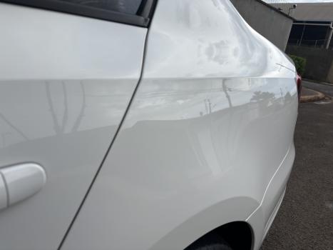 VOLKSWAGEN Jetta 2.0 4P COMFORTLINE TIPTRONIC AUTOM�TICO, Foto 4