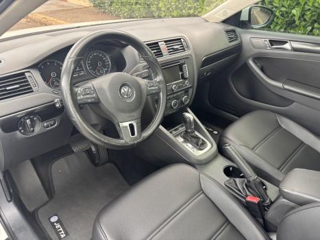 VOLKSWAGEN Jetta 2.0 4P COMFORTLINE TIPTRONIC AUTOM�TICO, Foto 18