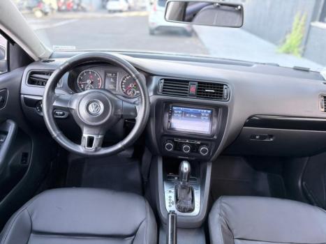VOLKSWAGEN Jetta 2.0 4P FLEX COMFORTLINE TIPTRONIC AUTOM�TICO, Foto 4