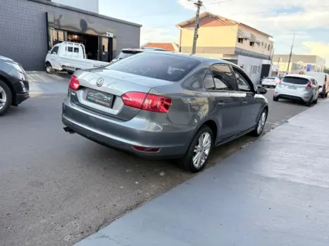 VOLKSWAGEN Jetta 2.0 4P FLEX COMFORTLINE TIPTRONIC AUTOM�TICO, Foto 12