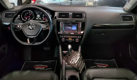 VOLKSWAGEN Jetta 2.0 4P TSI HIGHLINE 211 CV AUTOM�TICO, Foto 13