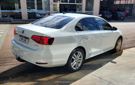 VOLKSWAGEN Jetta 2.0 4P TSI HIGHLINE 211 CV AUTOM�TICO, Foto 5