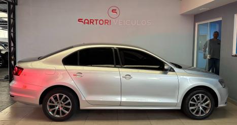 VOLKSWAGEN Jetta 2.0 4P TRENDLINE FLEX AUTOM�TICO, Foto 4