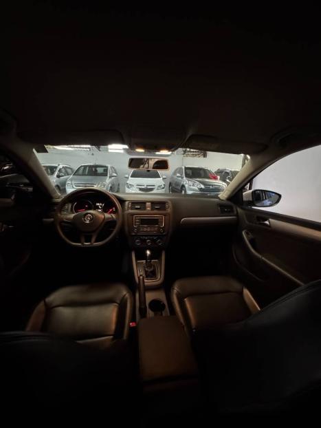 VOLKSWAGEN Jetta 2.0 4P TRENDLINE FLEX AUTOM�TICO, Foto 10