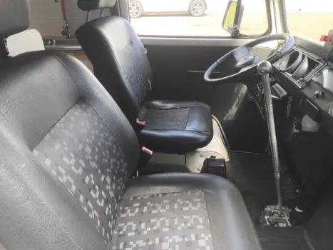 VOLKSWAGEN Kombi Furg�o 1.4 FLEX, Foto 13