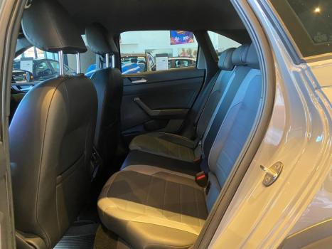 VOLKSWAGEN Nivus 1.0 4P FLEX 200 TSI HIGHLINE TURBO AUTOMTICO, Foto 6