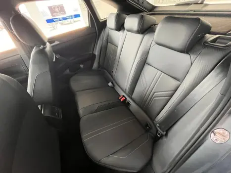 VOLKSWAGEN Nivus 1.0 4P FLEX 200 TSI HIGHLINE TURBO AUTOMTICO, Foto 6